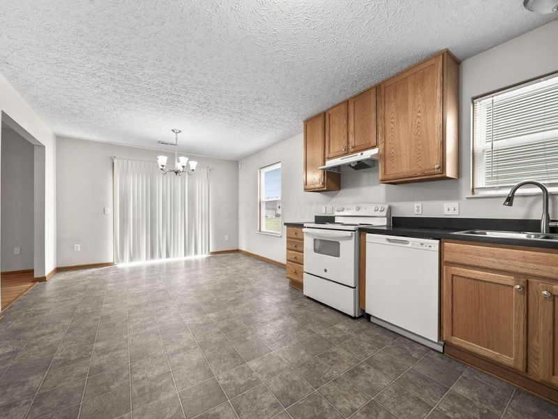 3691 Parker Knoll Lane , Columbus, OH 43219 Photo 8