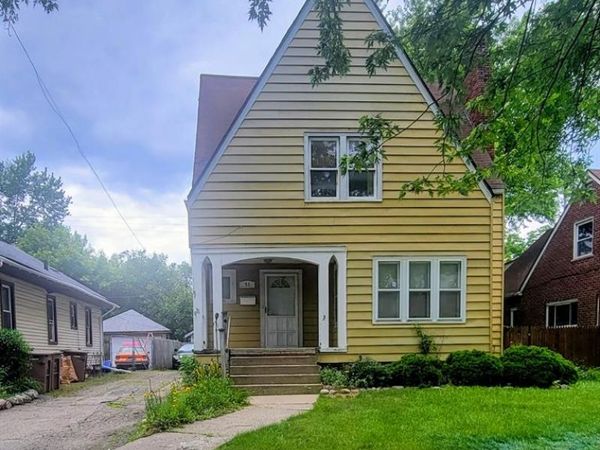 51 Dakota Street, Pontiac, MI 48341