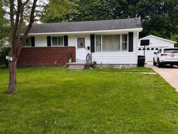 3141 Armour Street, Port Huron, MI 48060