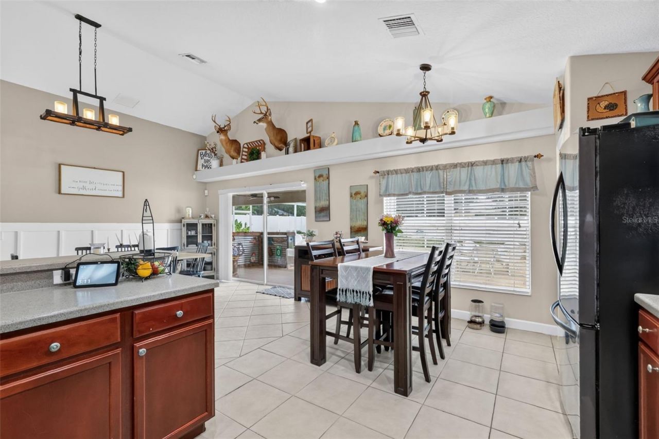 36809 Meridian Circle , Grand Island, FL 32735 Photo