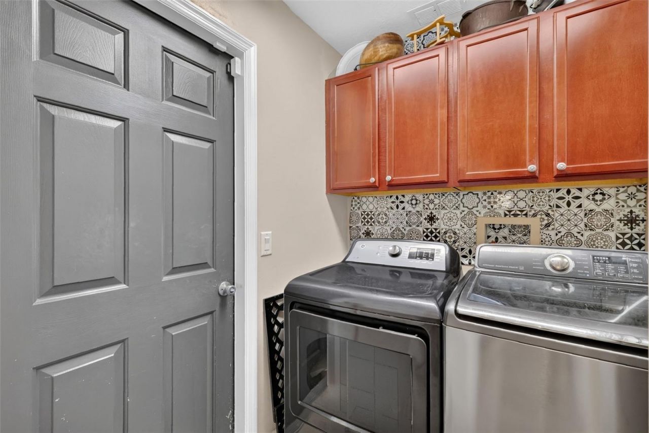 36809 Meridian Circle , Grand Island, FL 32735 Photo