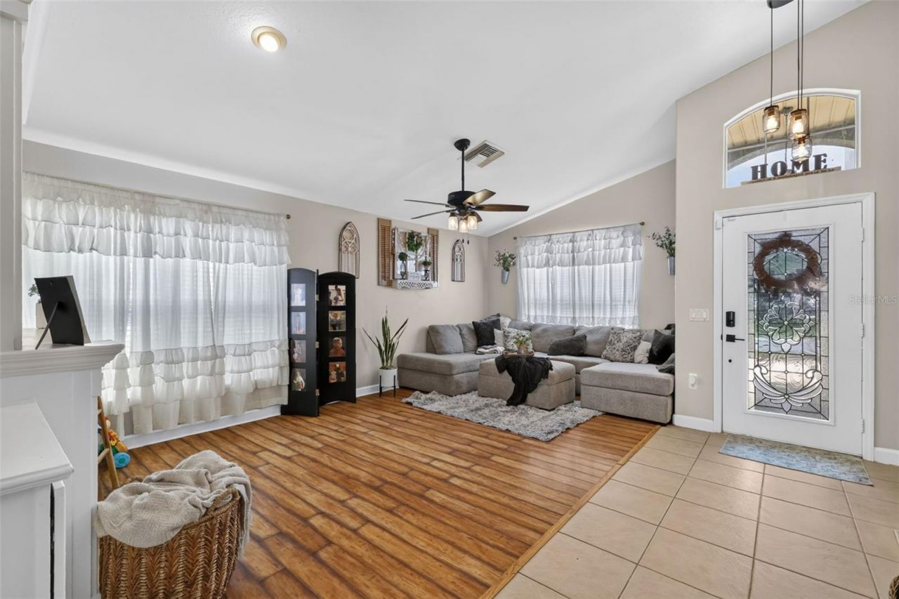 36809 Meridian Circle , Grand Island, FL 32735 Photo