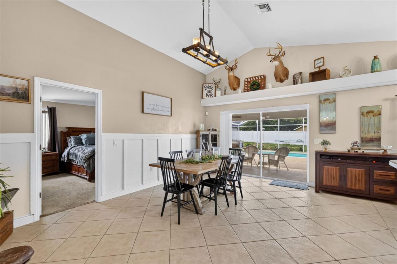 36809 Meridian Circle , Grand Island, FL 32735 Photo