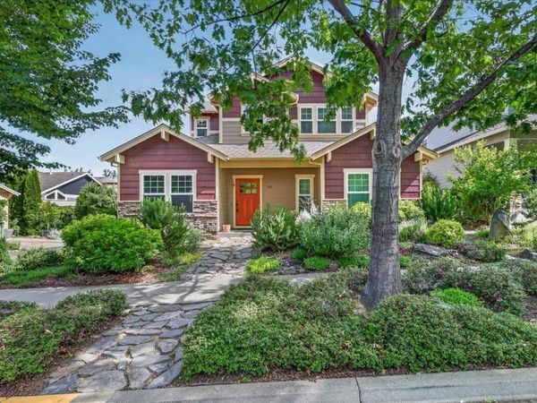 345 Fair Oaks Avenue, Ashland, OR 97520