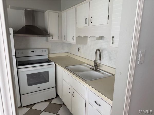 7305 Sieloff Drive, Unit A, Hazelwood, MO 63042