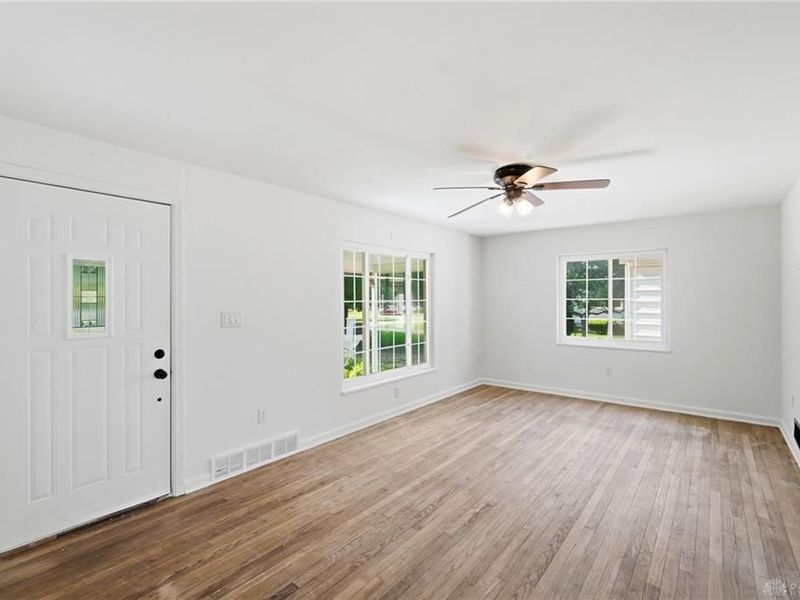 239 S Pleasant Street, Enon Vlg, OH 45323 Photo 10