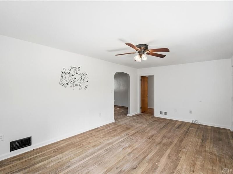 239 S Pleasant Street, Enon Vlg, OH 45323 Photo 8