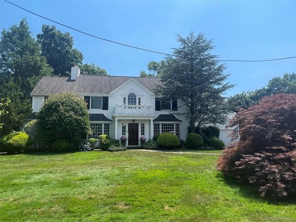 27 Bradford Road, Scarsdale, NY 10583