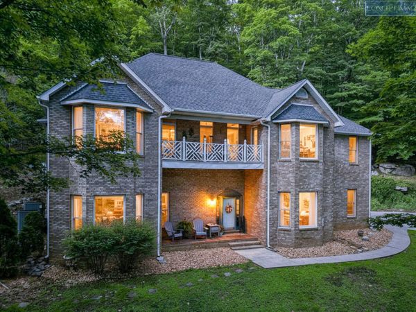 1650 N Plantation Dr , Cookeville, TN 38506