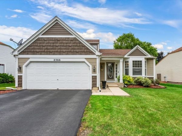 2366 CORAL Cove , Elgin, IL 60123