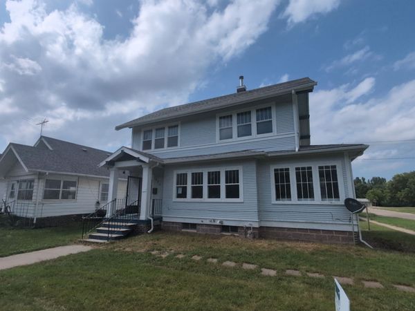 624 Willis Avenue, Perry, IA 50220
