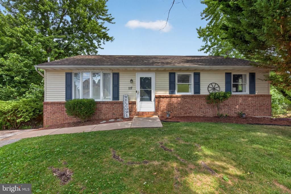 117 MILL STREET , SEVEN VALLEYS, PA 17360