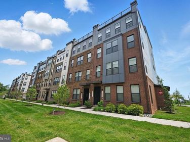 44623 WOLFHOUND SQUARE, ASHBURN, VA 20147