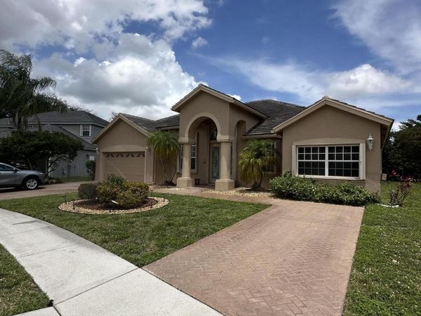 21698 Abington Court, Boca Raton, FL 33428