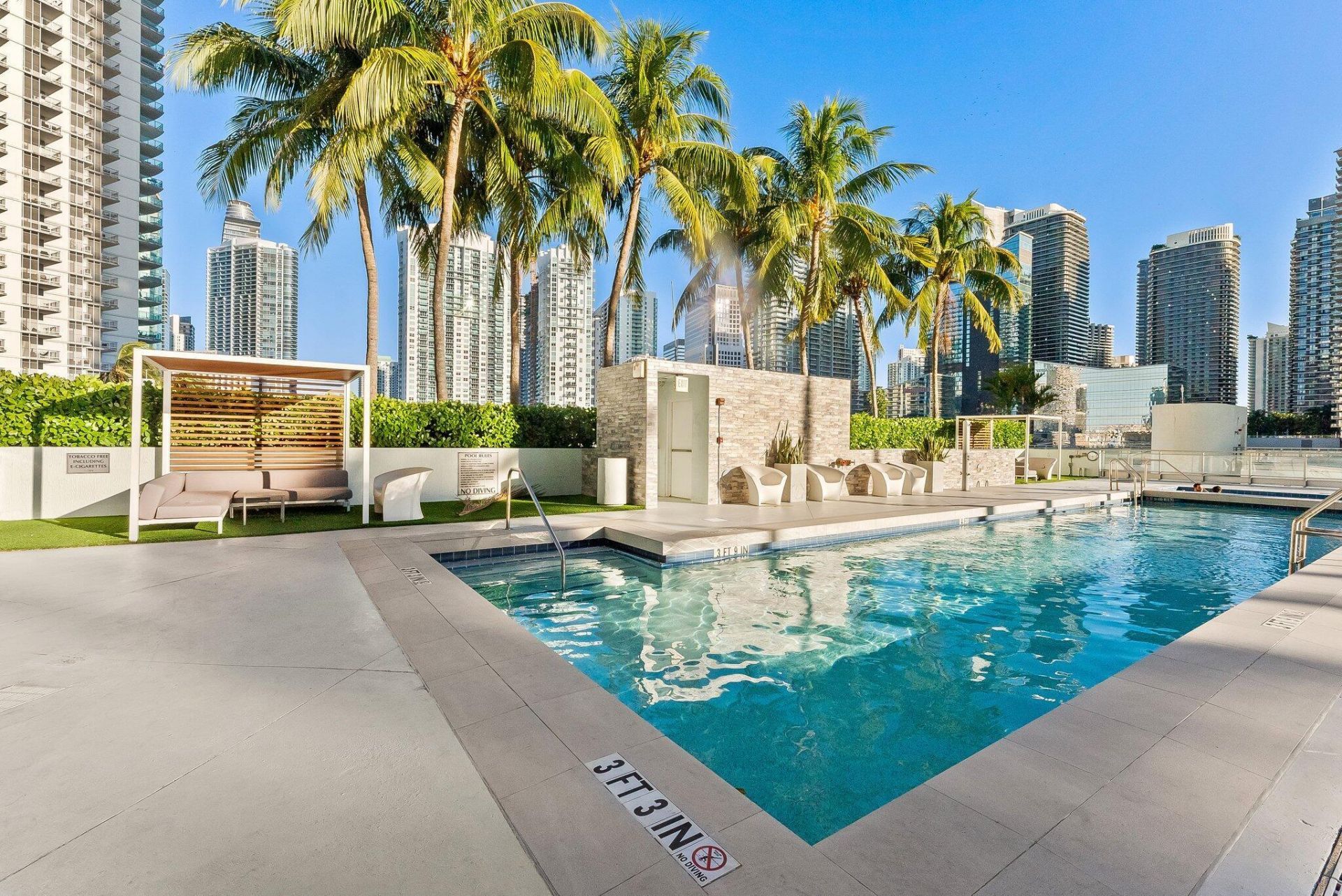 90 SW 3rd Street, Unit 1410, Miami, FL 33130 Photo