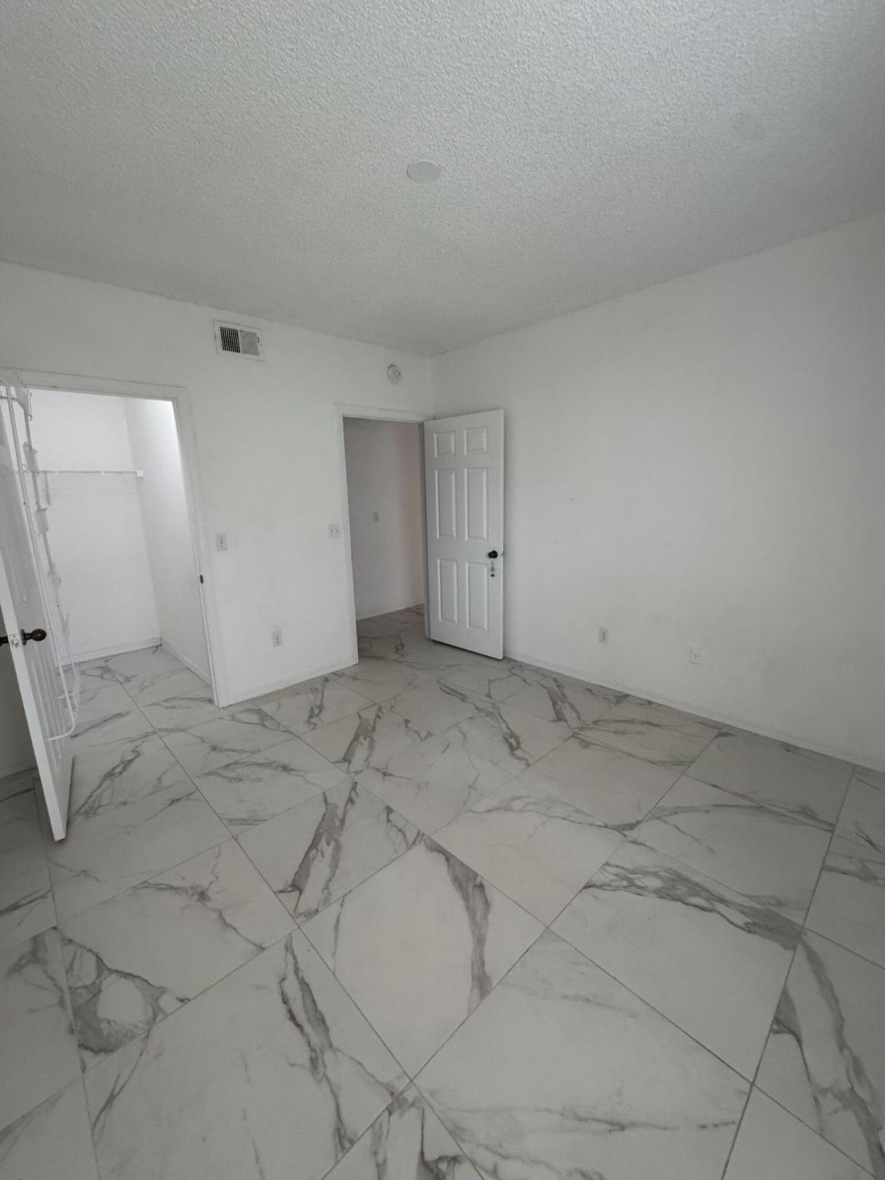10330 Fox Trail Road S, Unit 1206, West Palm Beach, FL 33411 Photo
