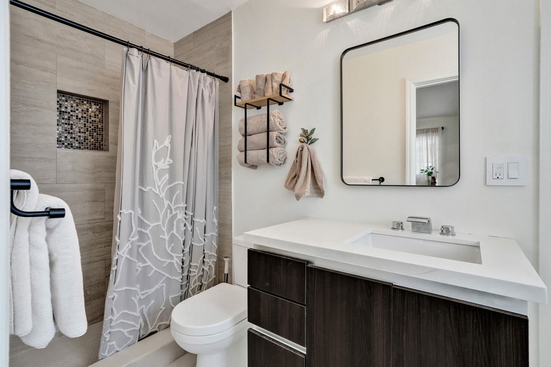 5830 NE 21st Terrace, Fort Lauderdale, FL 33308 Photo