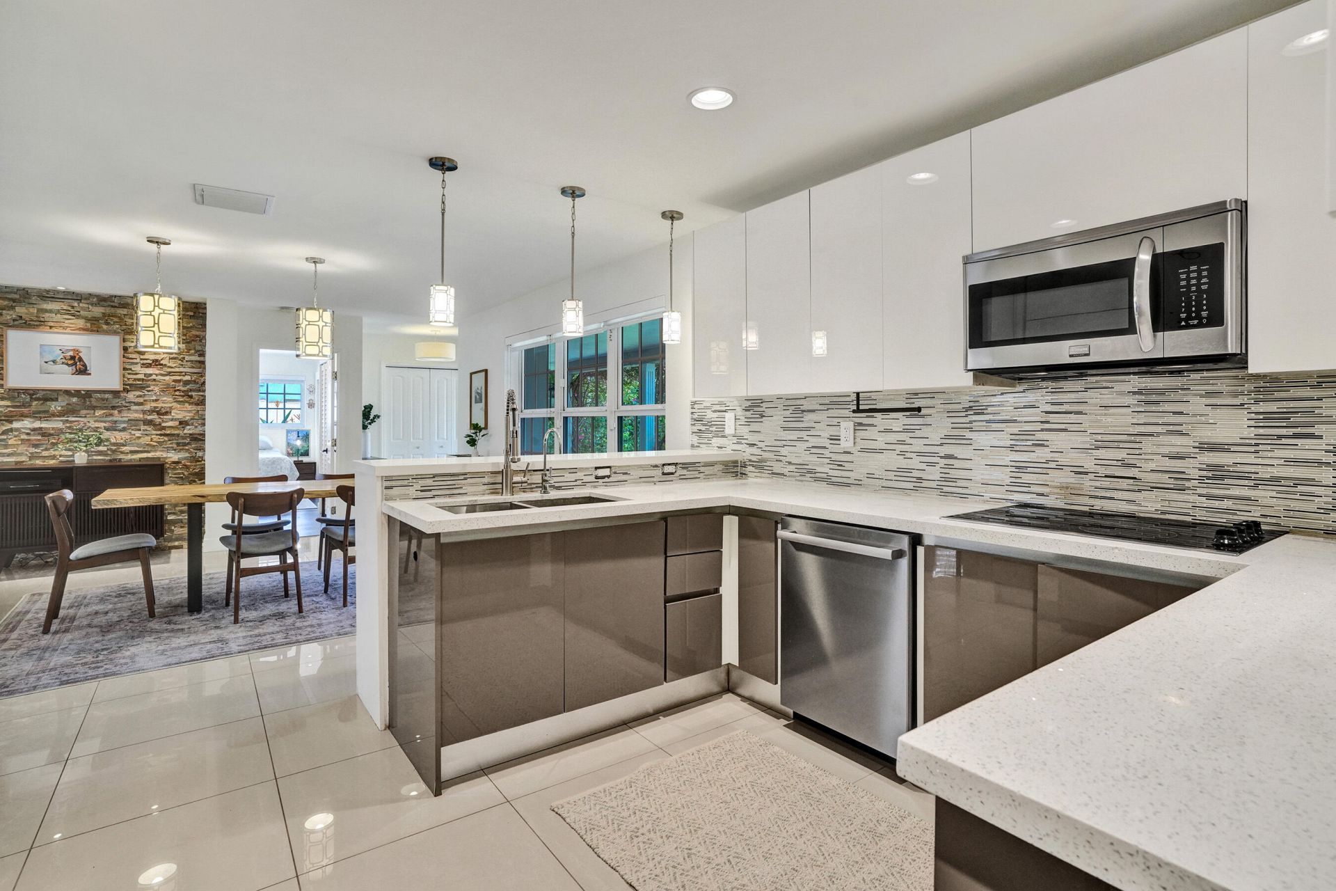 5830 NE 21st Terrace, Fort Lauderdale, FL 33308 Photo