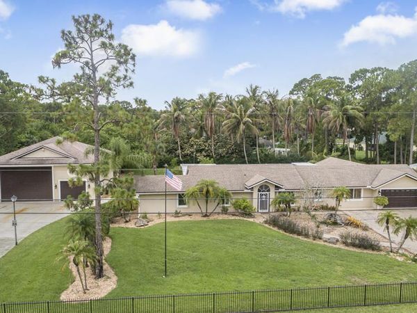 13676 N 85th Road N, West Palm Beach, FL 33412