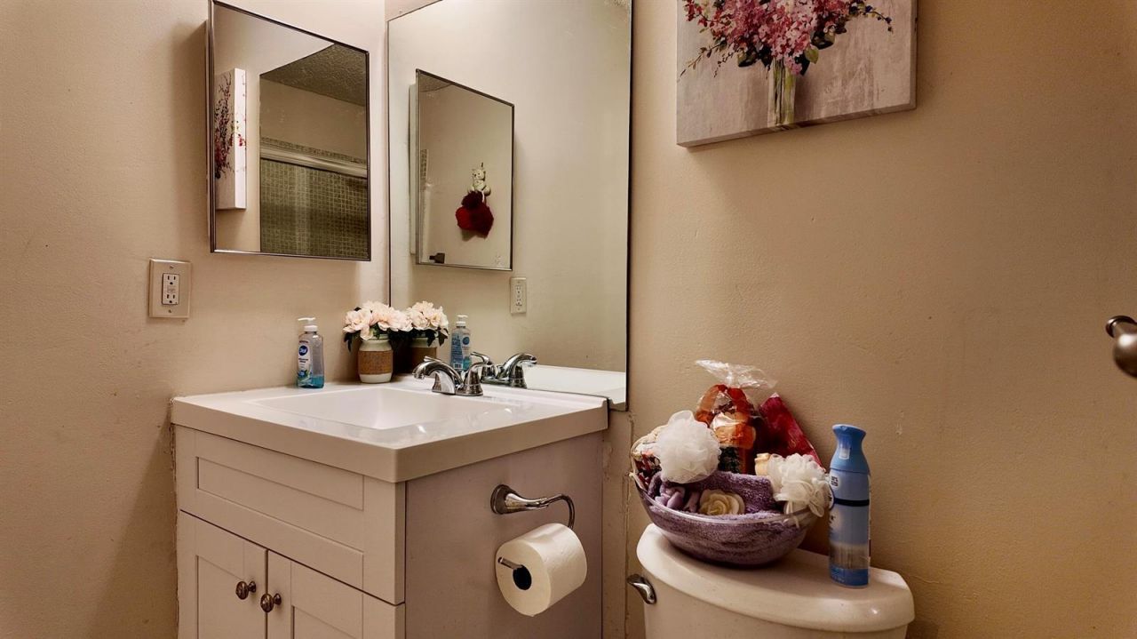 1061 NW 85th Terrace, Unit A111, Plantation, FL 33322 Photo