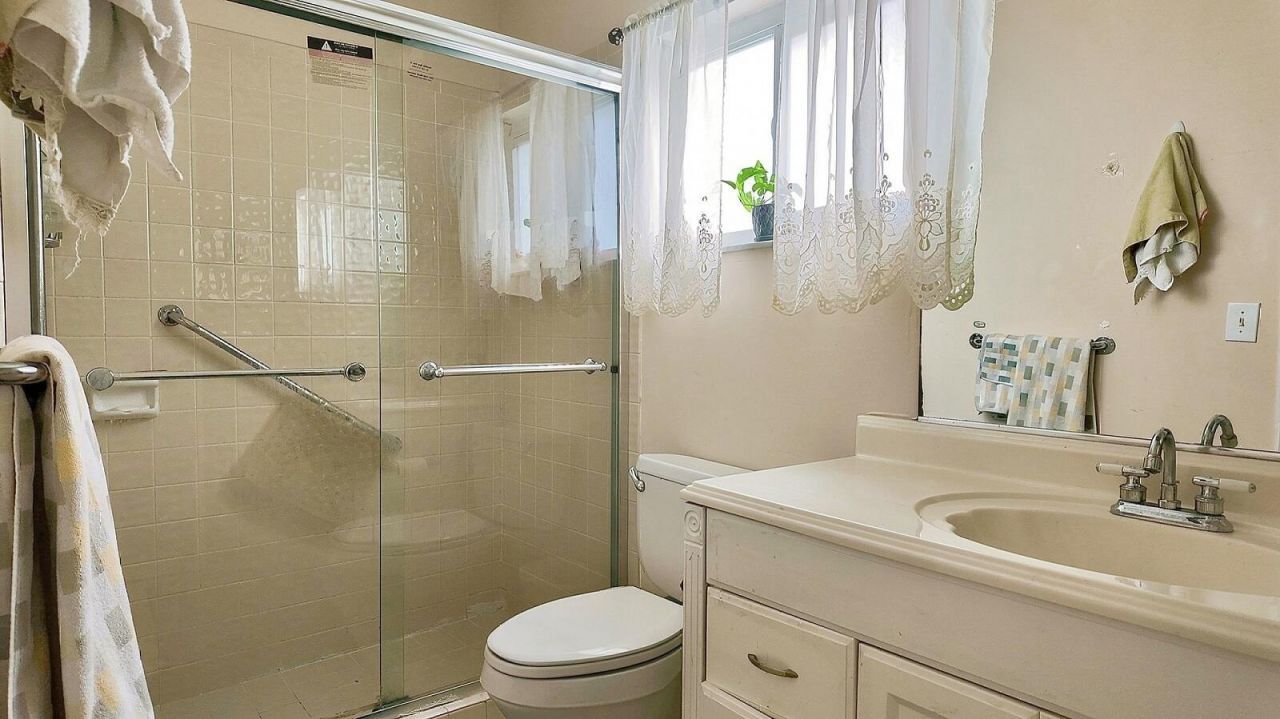 1061 NW 85th Terrace, Unit A111, Plantation, FL 33322 Photo