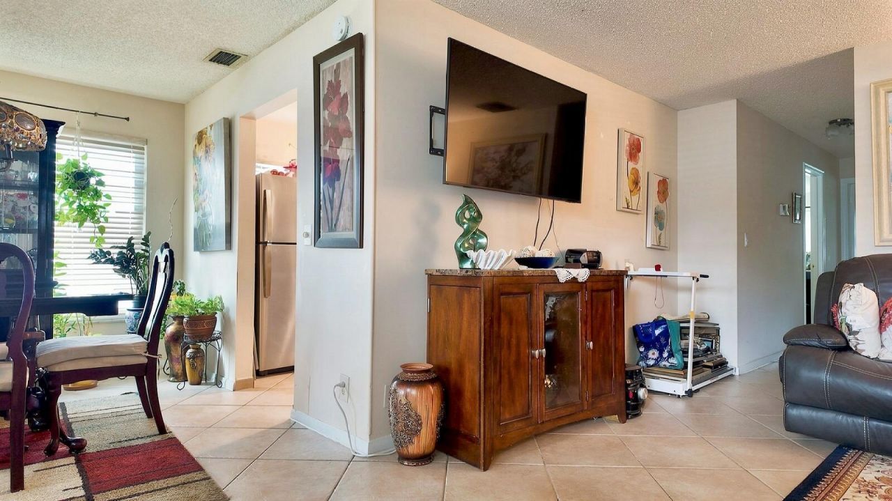1061 NW 85th Terrace, Unit A111, Plantation, FL 33322 Photo