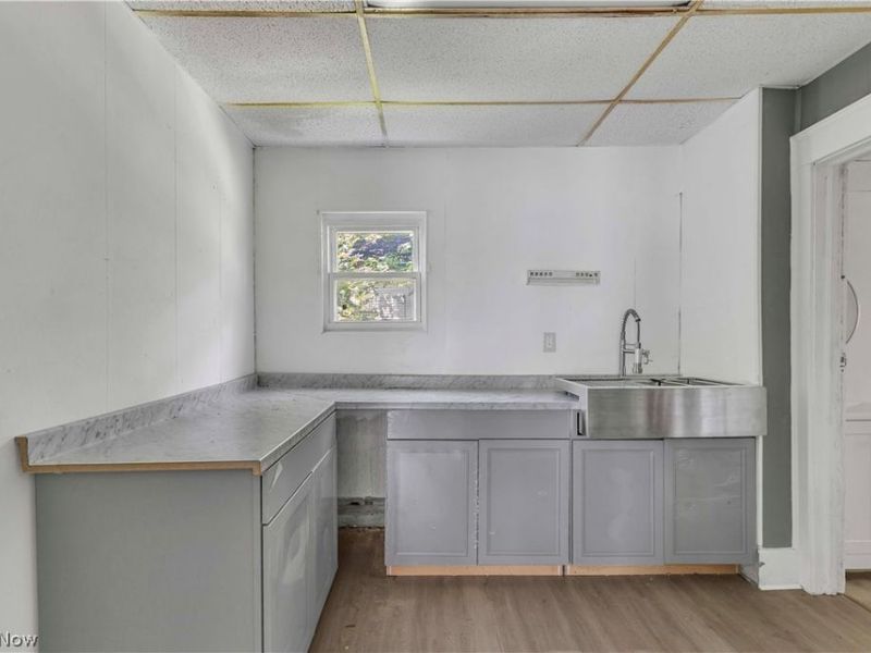 983 E 141st Street, Cleveland, OH 44110 Photo 16
