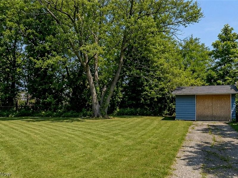 983 E 141st Street, Cleveland, OH 44110 Photo 30