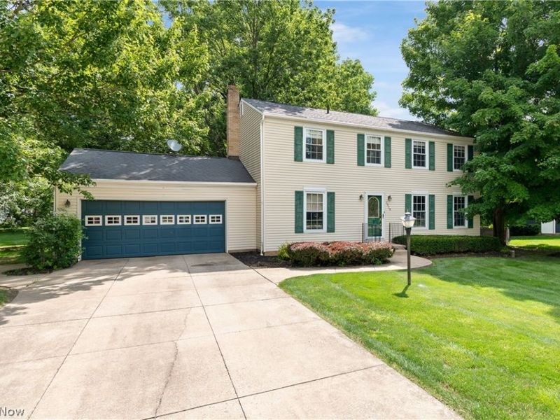 2329 Oak Point Drive , Akron, OH 44321 Photo 1