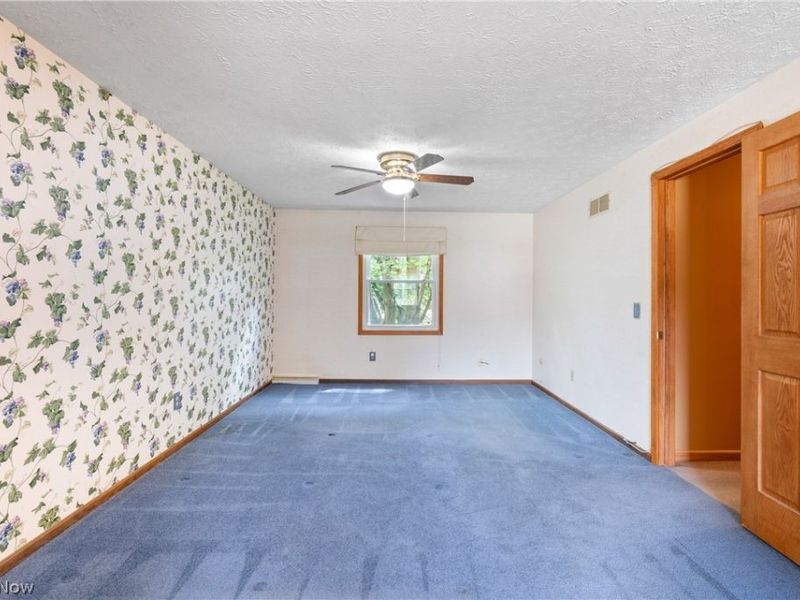 2329 Oak Point Drive , Akron, OH 44321 Photo 16