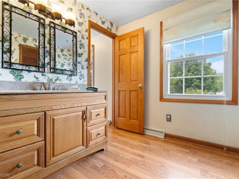 2329 Oak Point Drive , Akron, OH 44321 Photo 18