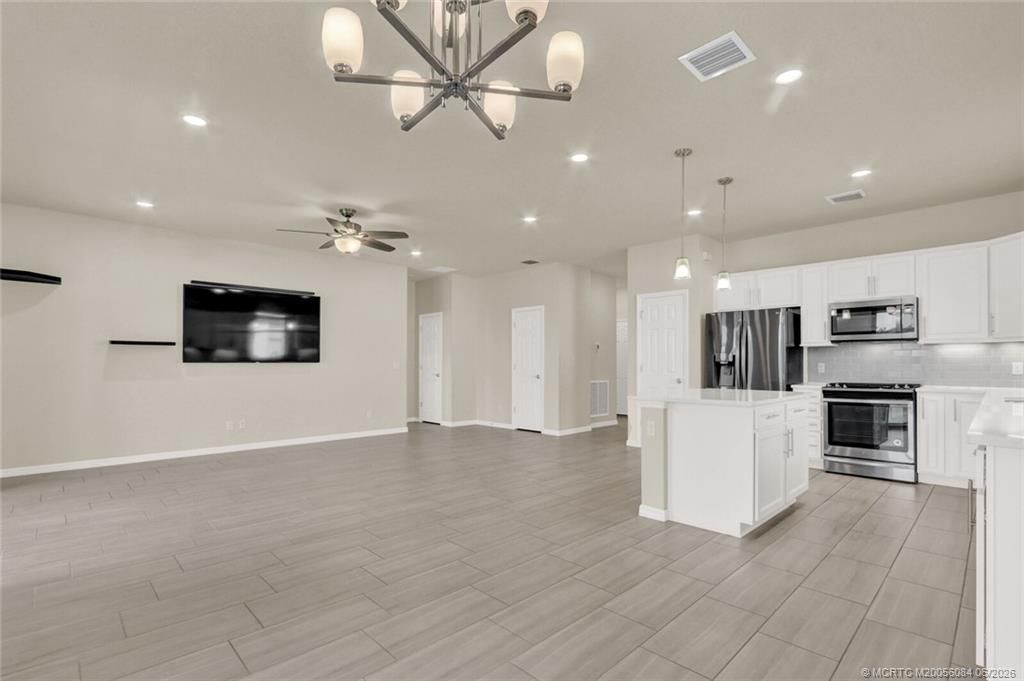 466 SE Vallarta Drive , Port Saint Lucie, FL 34984 Photo