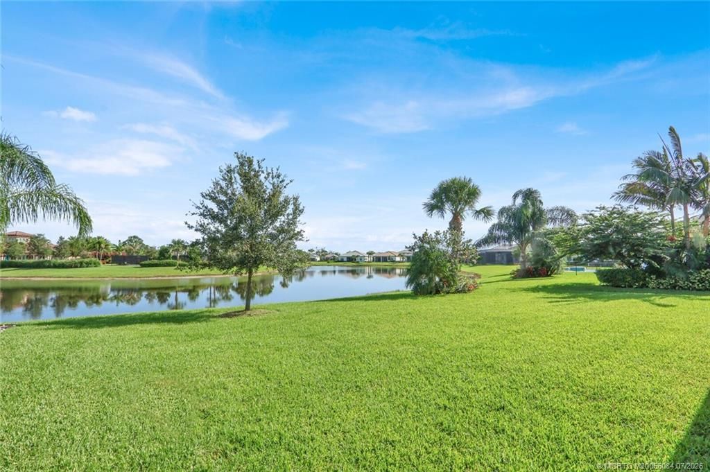466 SE Vallarta Drive, Port Saint Lucie, FL 34984 Photo