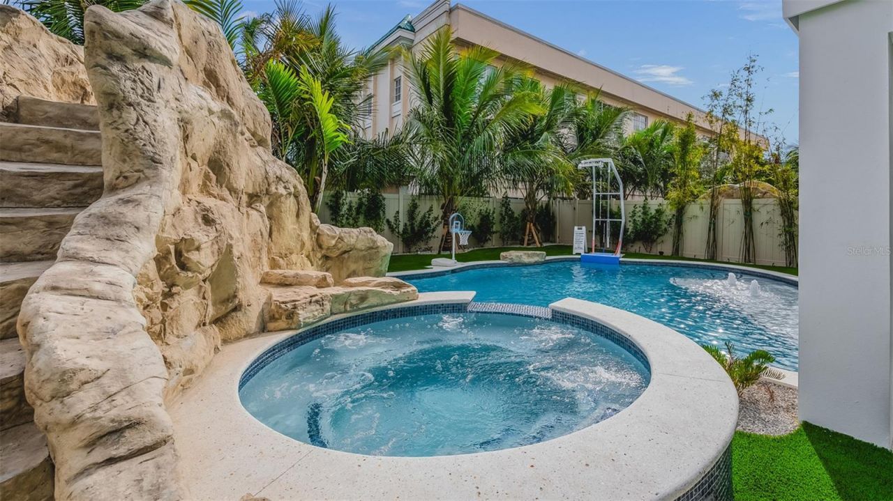 1142 Windsong Lane, Unit A, Sarasota, FL 34242 Photo