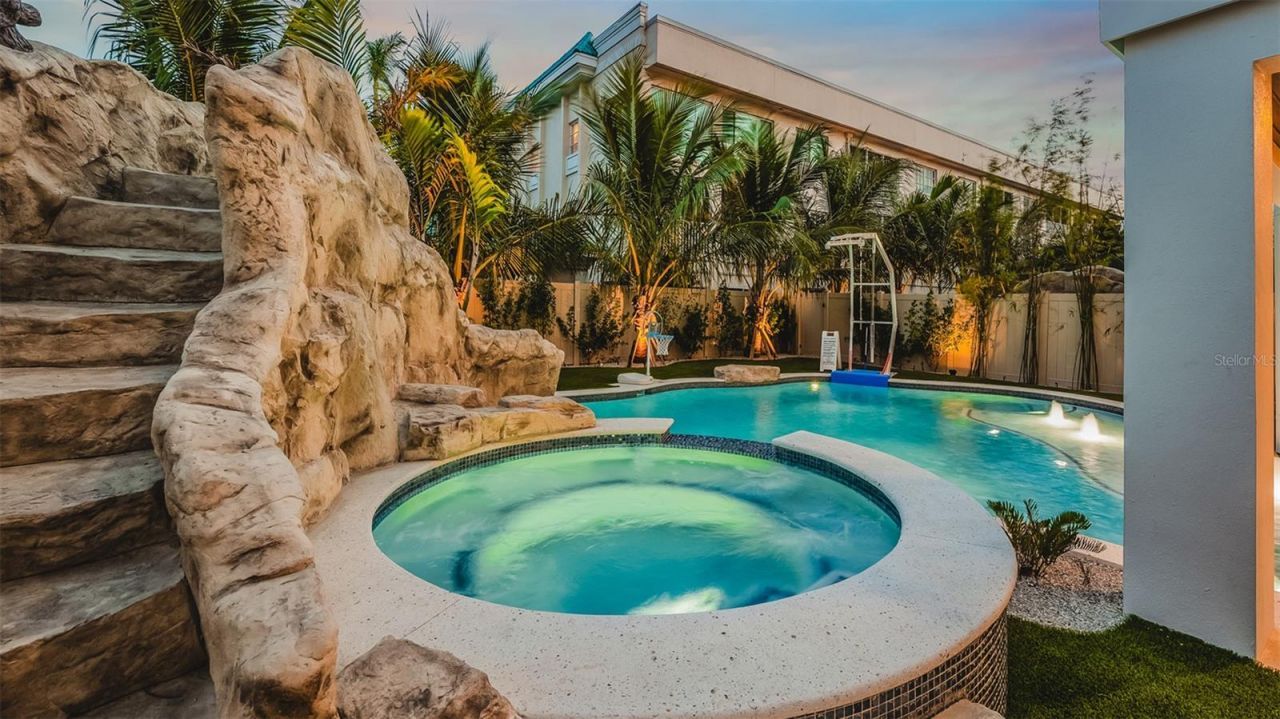 1142 Windsong Lane, Unit A, Sarasota, FL 34242 Photo