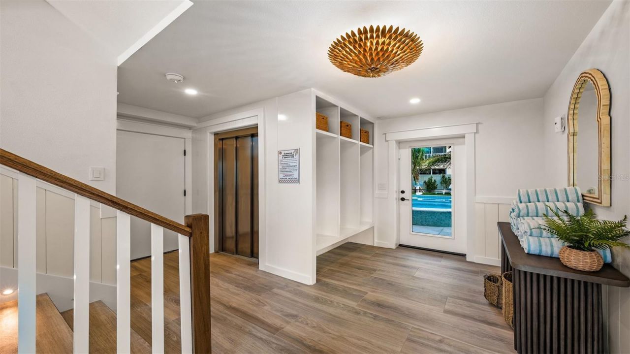 1142 Windsong Lane, Unit B, Sarasota, FL 34242 Photo