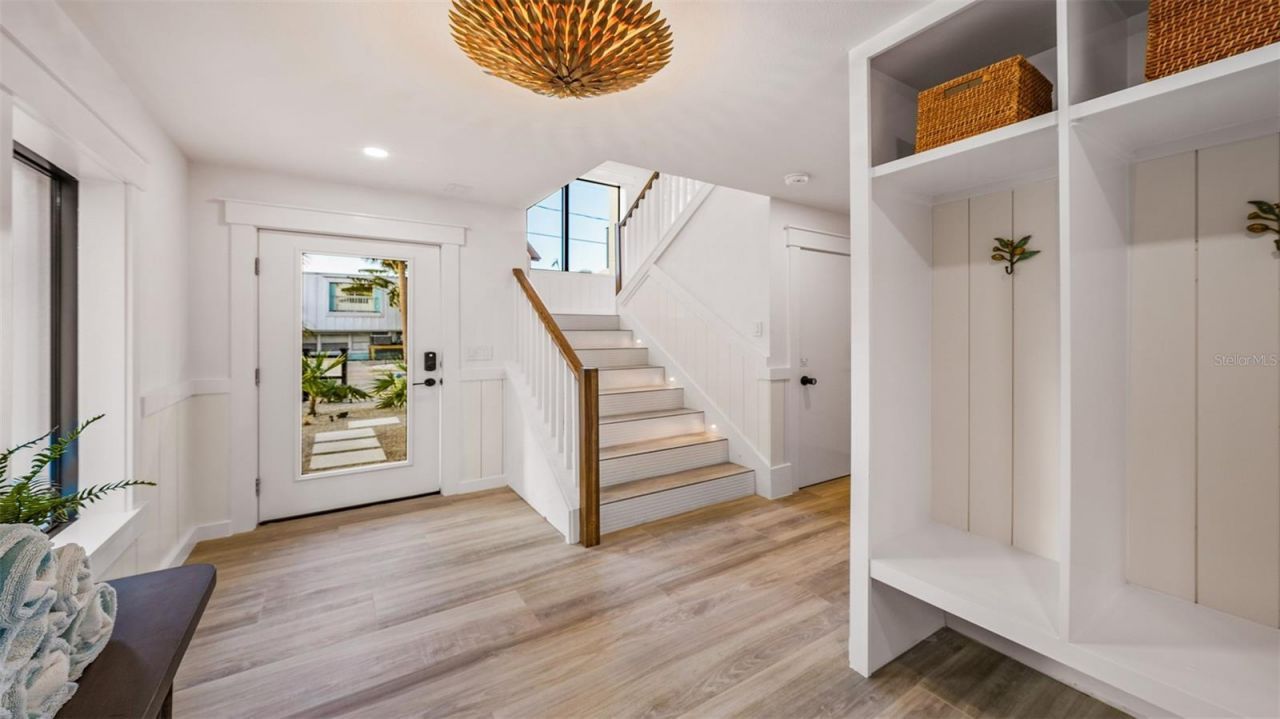 1142 Windsong Lane, Unit B, Sarasota, FL 34242 Photo