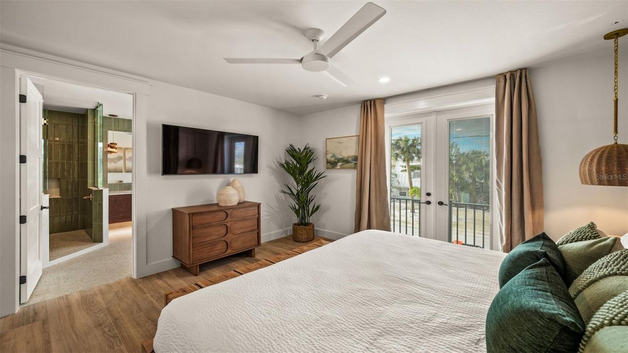 1142 Windsong Lane, Unit B, Sarasota, FL 34242 Photo