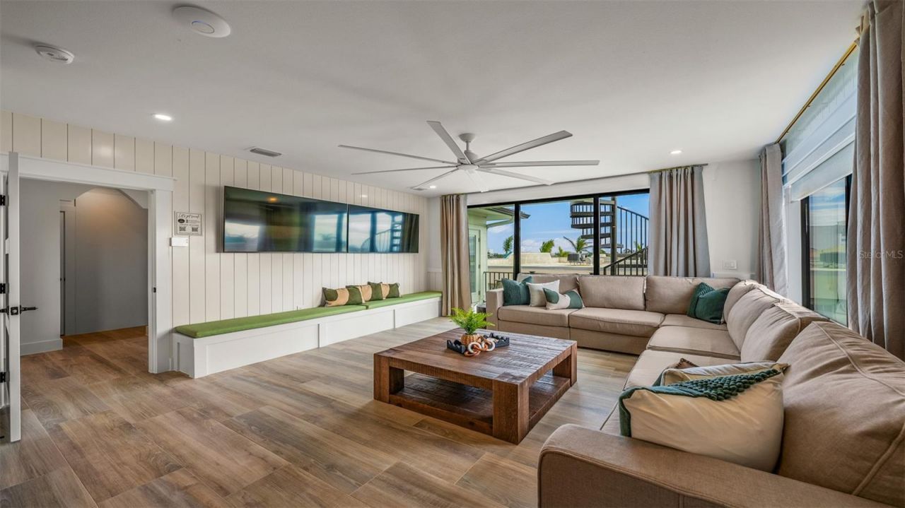1142 Windsong Lane, Unit B, Sarasota, FL 34242 Photo