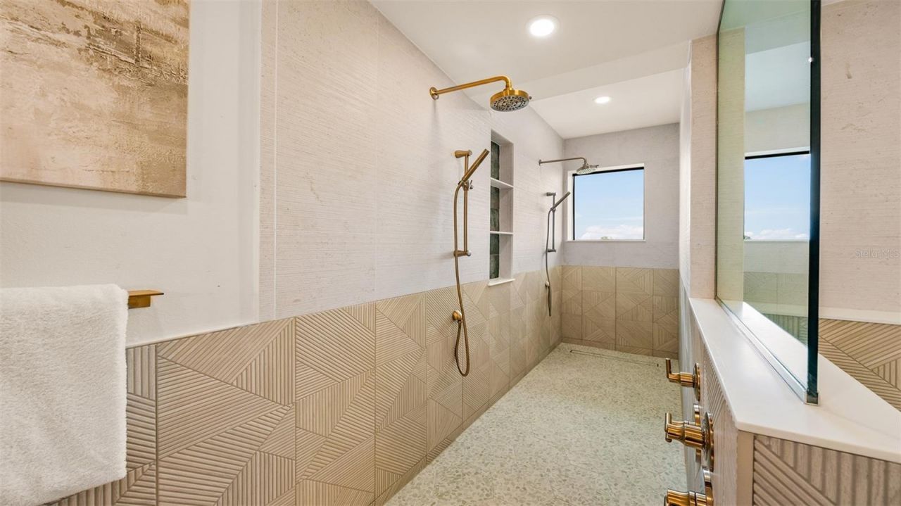 1142 Windsong Lane, Unit B, Sarasota, FL 34242 Photo