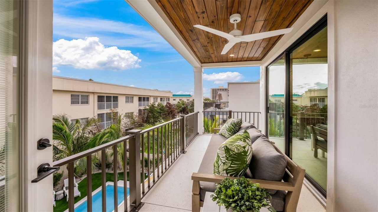 1142 Windsong Lane, Unit B, Sarasota, FL 34242 Photo