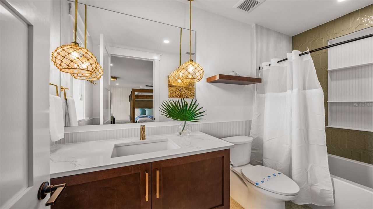 1142 Windsong Lane, Unit B, Sarasota, FL 34242 Photo