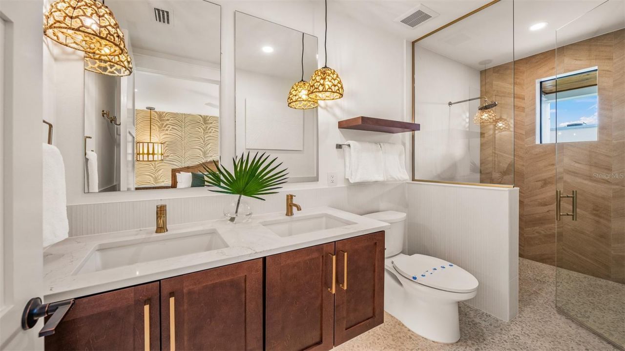 1142 Windsong Lane, Unit B, Sarasota, FL 34242 Photo