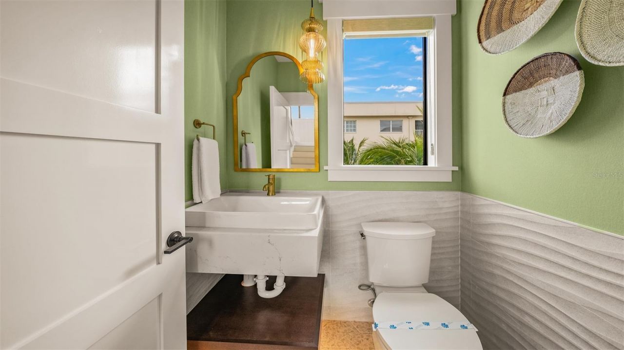 1142 Windsong Lane, Unit B, Sarasota, FL 34242 Photo
