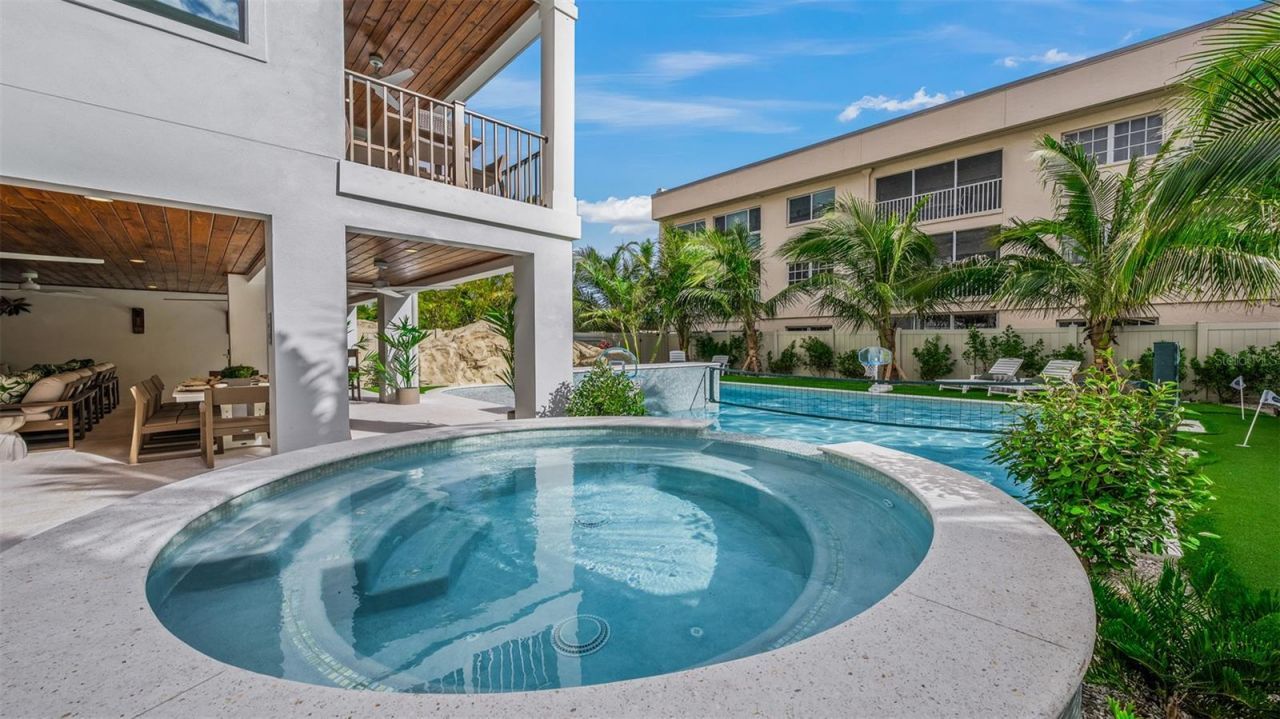 1142 Windsong Lane, Unit B, Sarasota, FL 34242 Photo