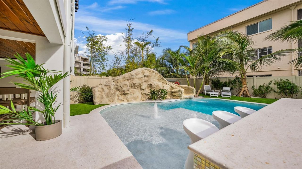 1142 Windsong Lane, Unit B, Sarasota, FL 34242 Photo