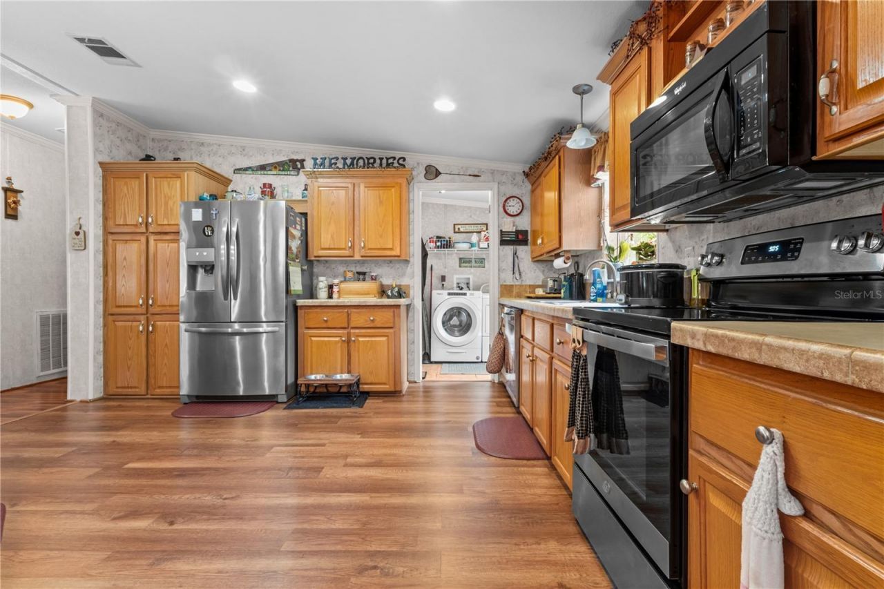 6679 NW 27th Place , Bell, FL 32619 Photo