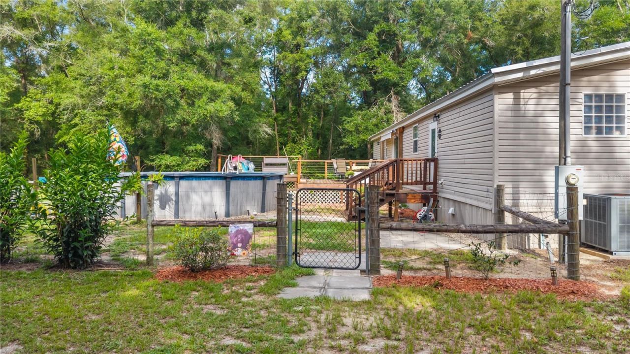 6679 NW 27th Place , Bell, FL 32619 Photo
