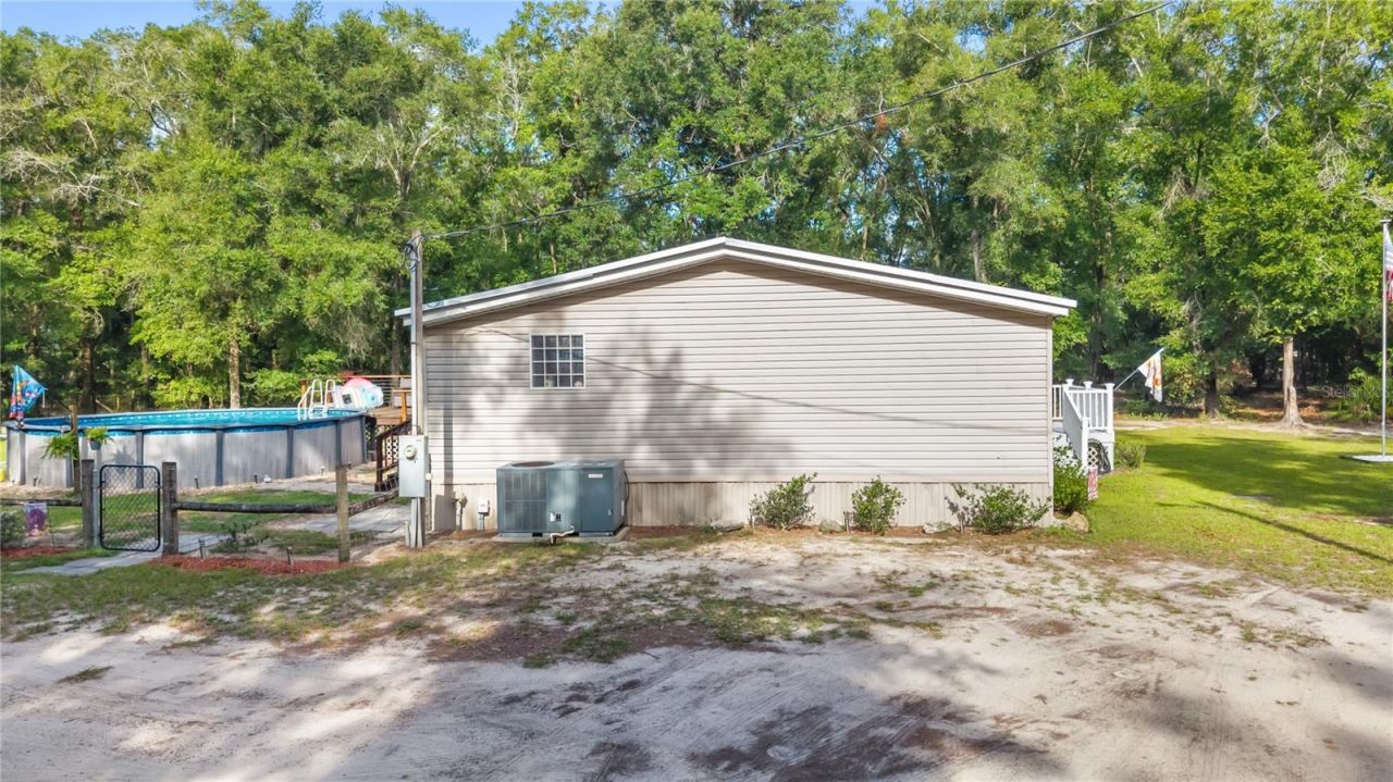 6679 NW 27th Place , Bell, FL 32619 Photo