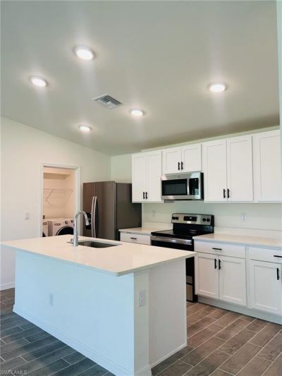 4129 NE 20th Pl, Cape Coral, FL 33909 Photo
